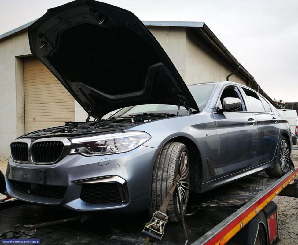 Policjanci odzyskali auto warte blisko pół miliona złotych